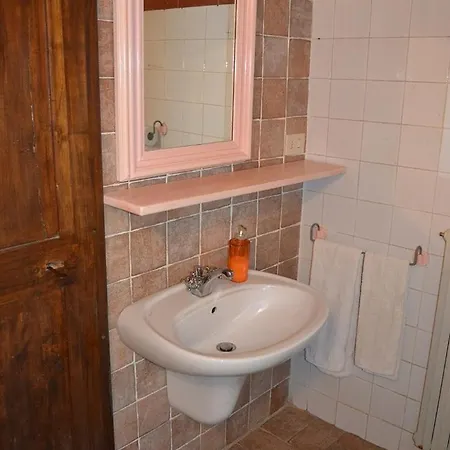 Agriturismo Podere La Casa Apartment *